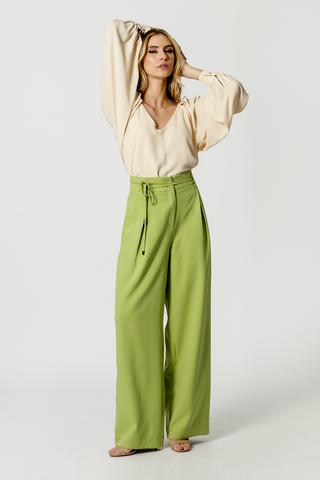 Blusa com Pregas no Ombro - PELE