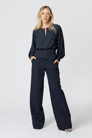 Blusa de cuello abierto con vasco - AZUL MARINO 3