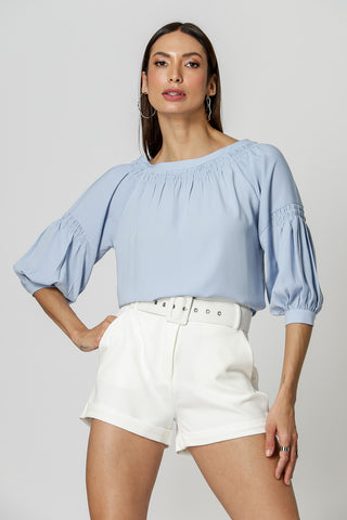 Blusa con escote con volantes - AZUL CLARO