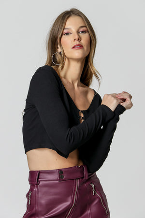 Blusa com Abertura Metal