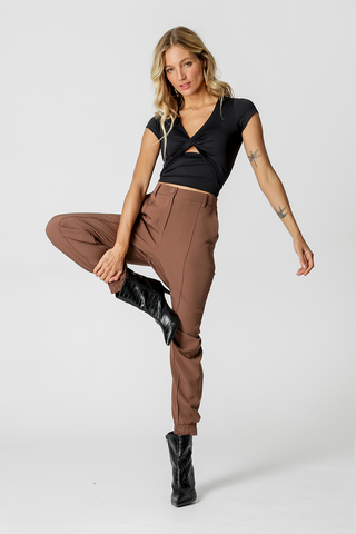 Blusa corta con giro - NEGRA