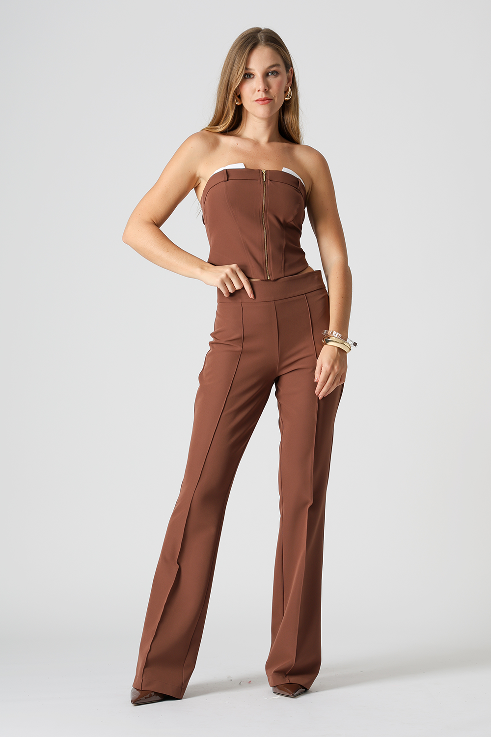 Calça Semi Flare Alfaiataria - TABACO