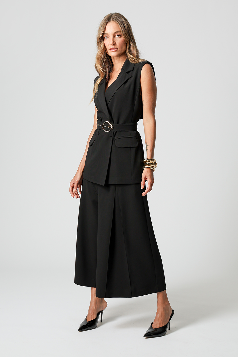 Colete Alfaiataria 4 Botões - PRETO