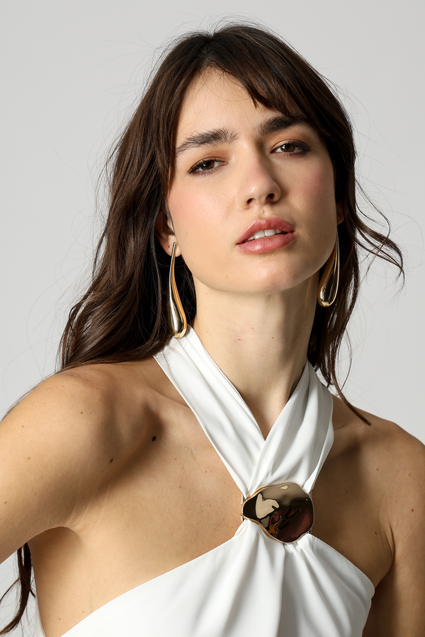 Blusa Com Fivela No Decote