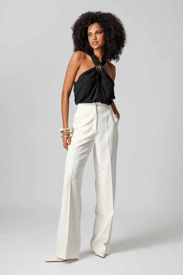 Blusa Transpassada Com Passante Dourado - PRETO