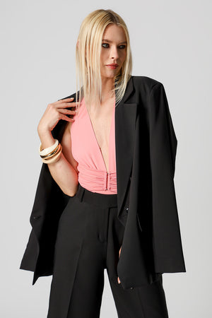 Body Decotado Com Fivela - ROSA CLARO