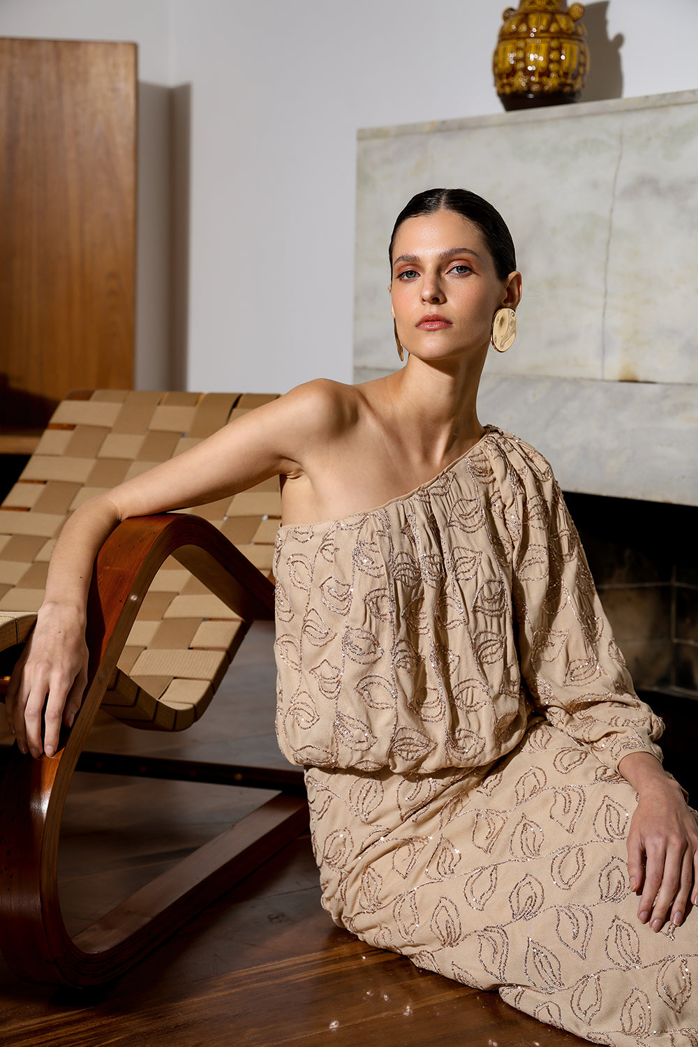 Blusa Ombro Único Paetê Folhas - AREIA 90168