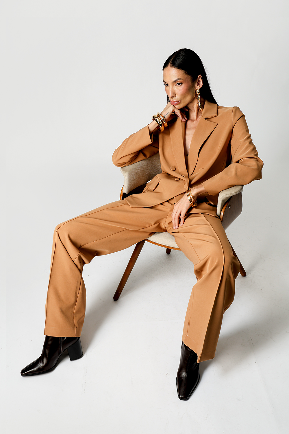 Calça Pantalona Com Vinco