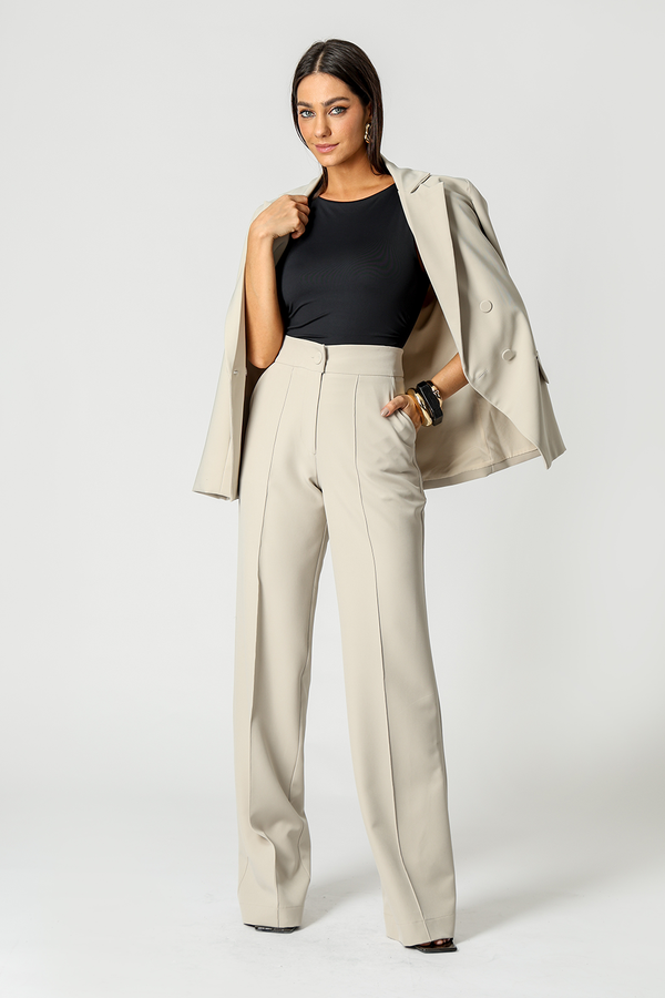 Calça Pantalona Com Vinco