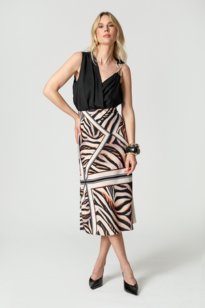 Blusa Transpassada Com Strass No Ombro