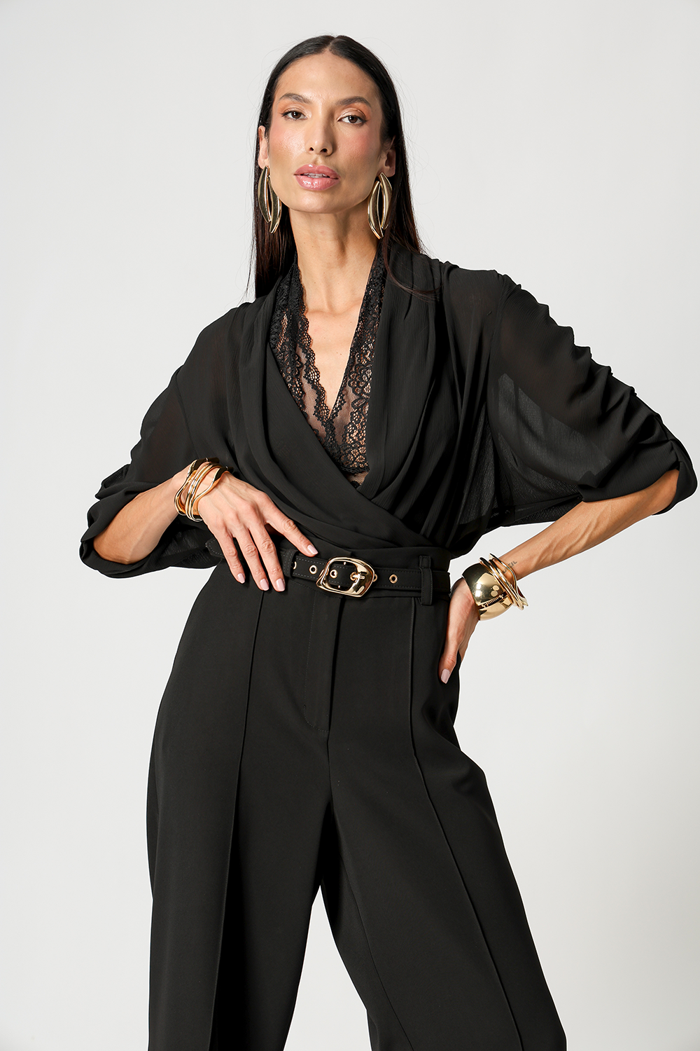 Blusa Cachequer Chiffon Plissado Com Renda