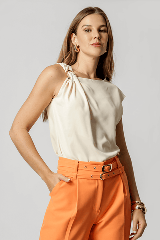 Blusa Com Metal Dourado - GELO