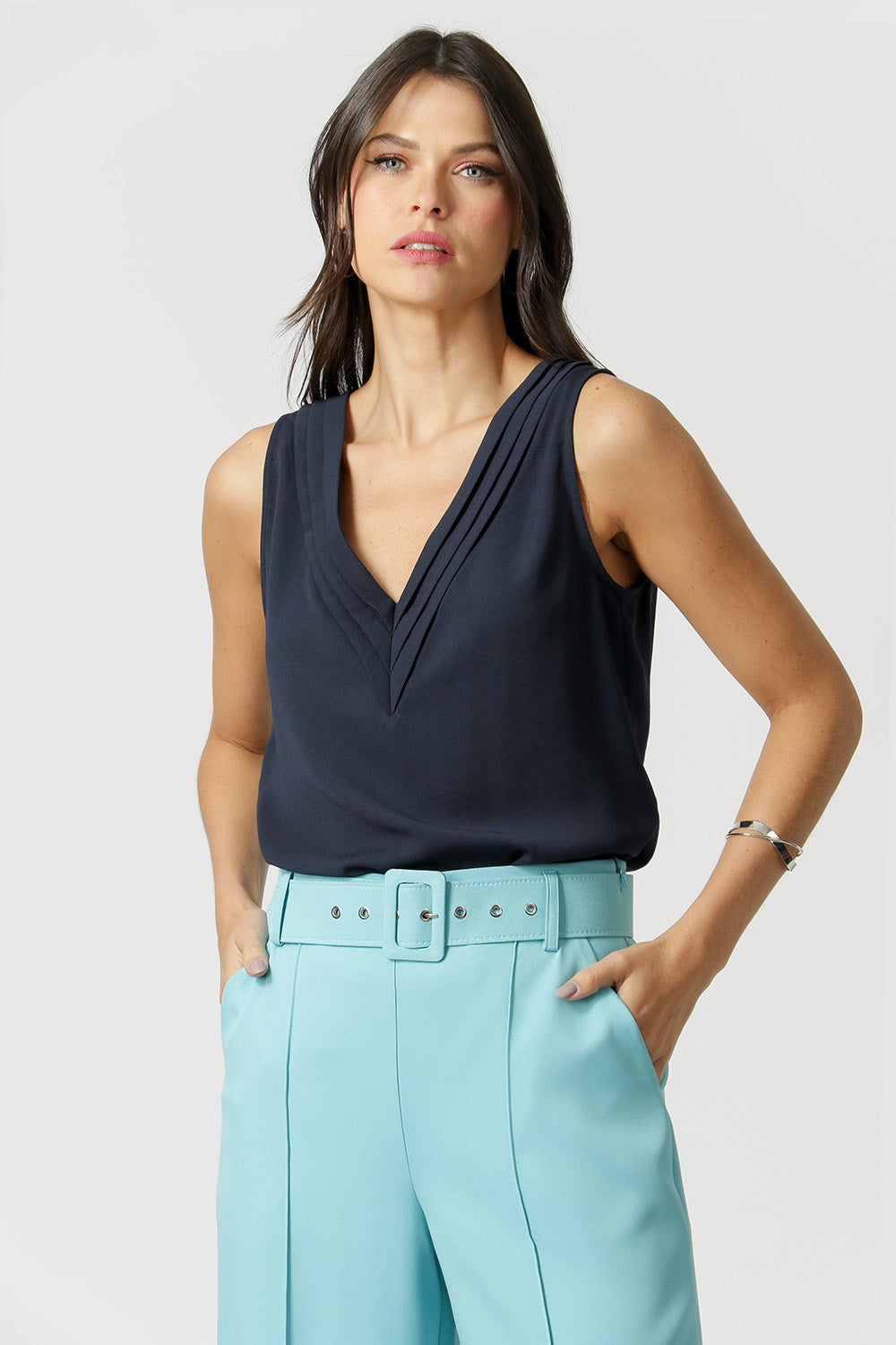 Blusa de crepé con cuello en V - AZUL MARINO