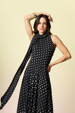 Vestido Cava Americana Com Barra Assimétrica - PRETO 7205