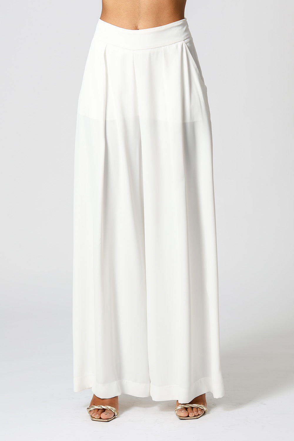 Calça Pantalona Com Prega Frontal - OFF WHITE