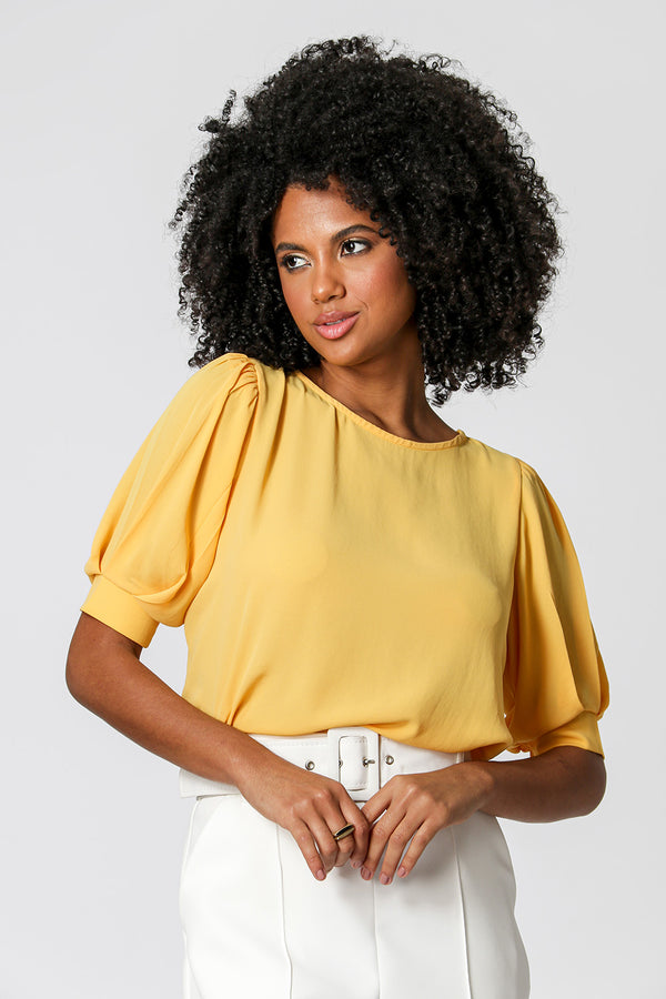Blusa con mangas abullonadas - SOL