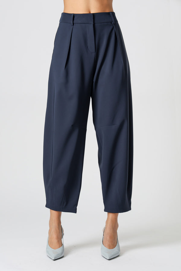 Calça Barrel Com Pregas e Bolsos - MARINHO