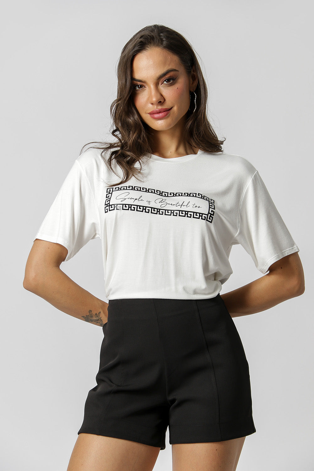 Camiseta con estampado escrito - CRU