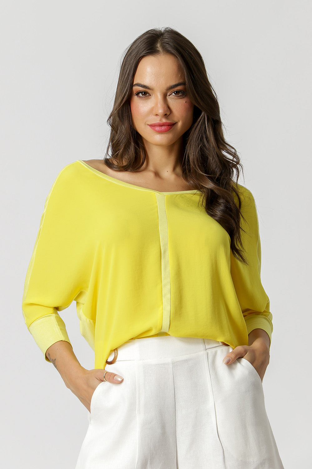 Blusa bicolor con mangas murciélago - AMARILLO 6
