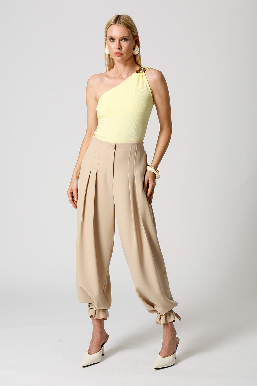 Blusa Ombro Único Com Fivela - AMARELO CL