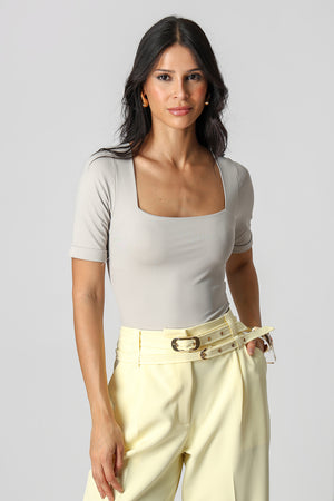 Blusa Decote Quadrado Malha Amni