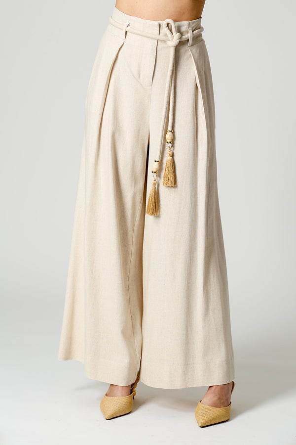 Calça Ampla Com Cinto De Cordão