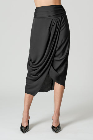 Saia Assimétrica Em Crepe Com Pregas