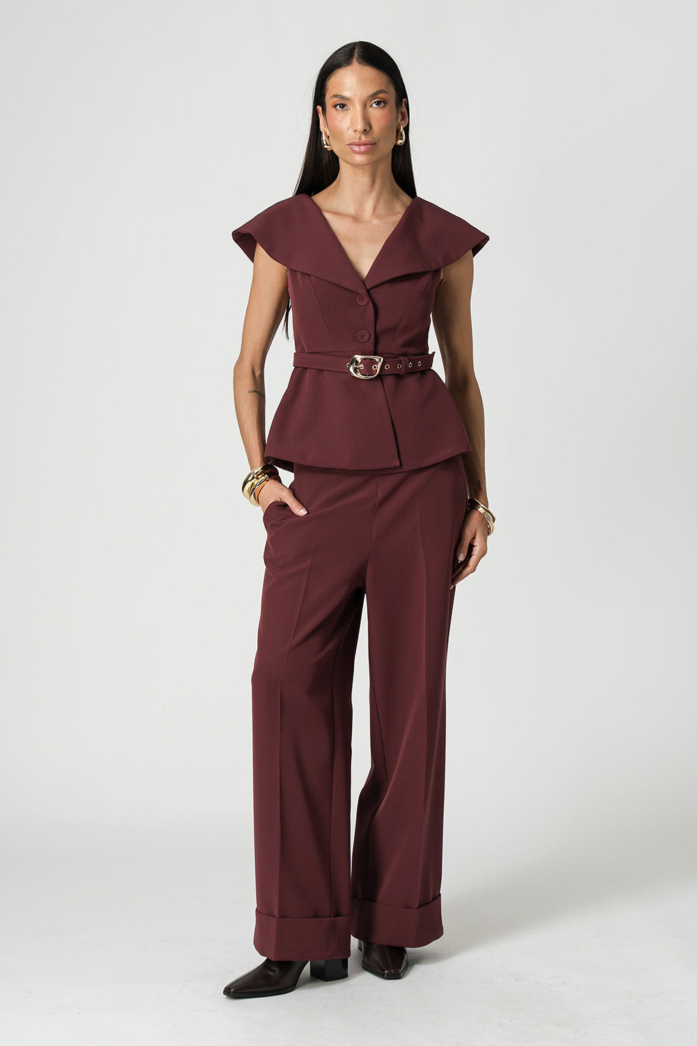 Blusa Peplum Alfaiataria com Gola Maxi