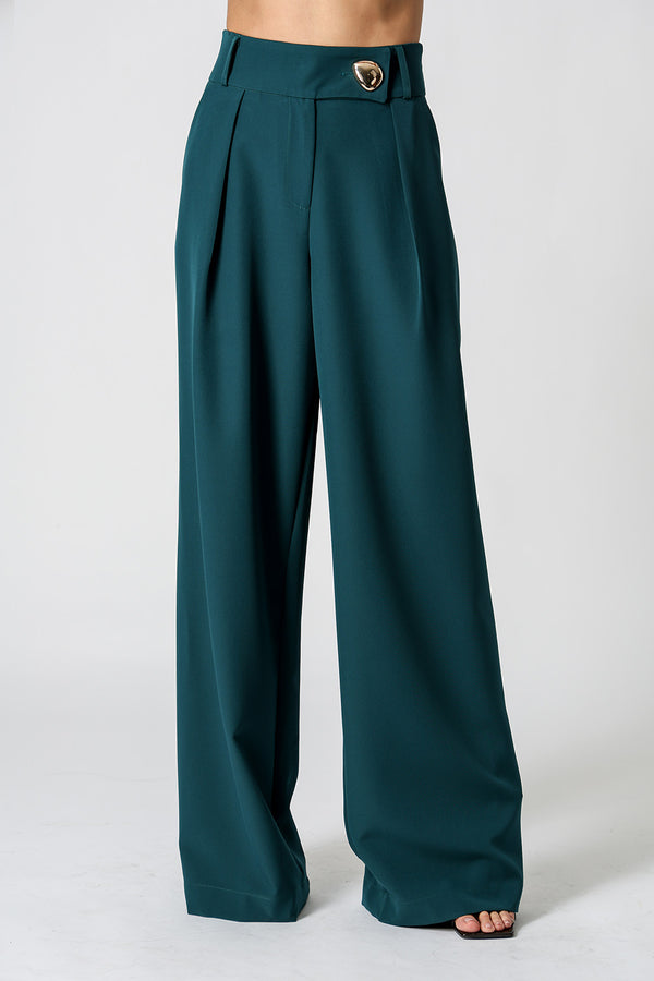 Calça Minimalista Alfaiataria com Botão Dourado