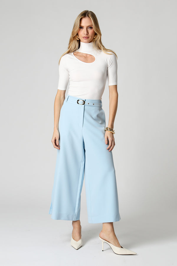 Blusa Detalhe Vazado No Ombro