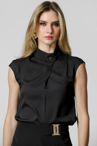 Blusa Sem Manga E Gola Transpassada - PRETO