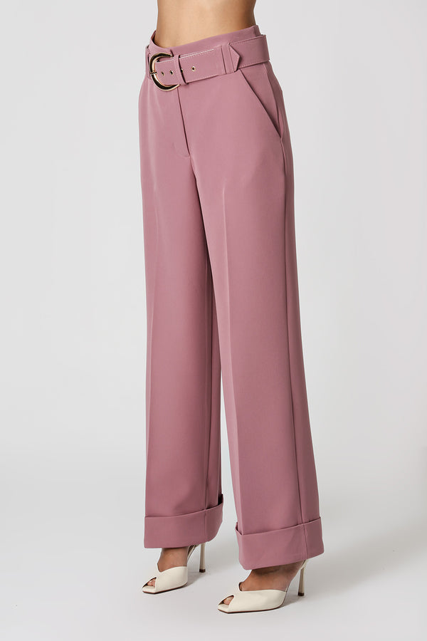 Calça Reta Alfaiataria Com Cinto Dourado