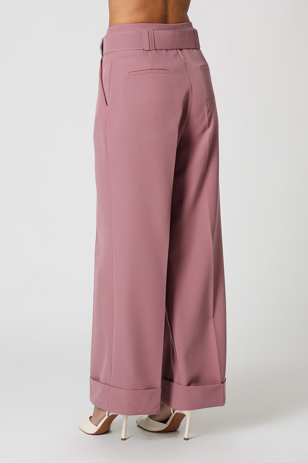 Calça Reta Alfaiataria Com Cinto Dourado