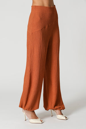 Calça De Modelagem Aladim Com Textura Honeycomb TRIMIX