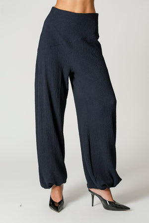 Calça De Modelagem Aladim Com Textura Honeycomb TRIMIX