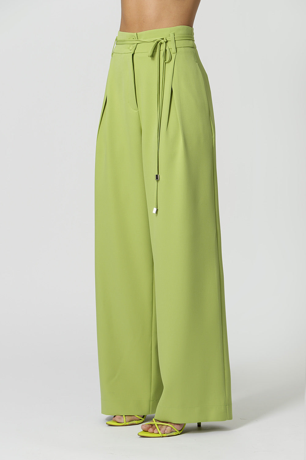 Pantalones de pierna ancha con cinturón - HOJA 1