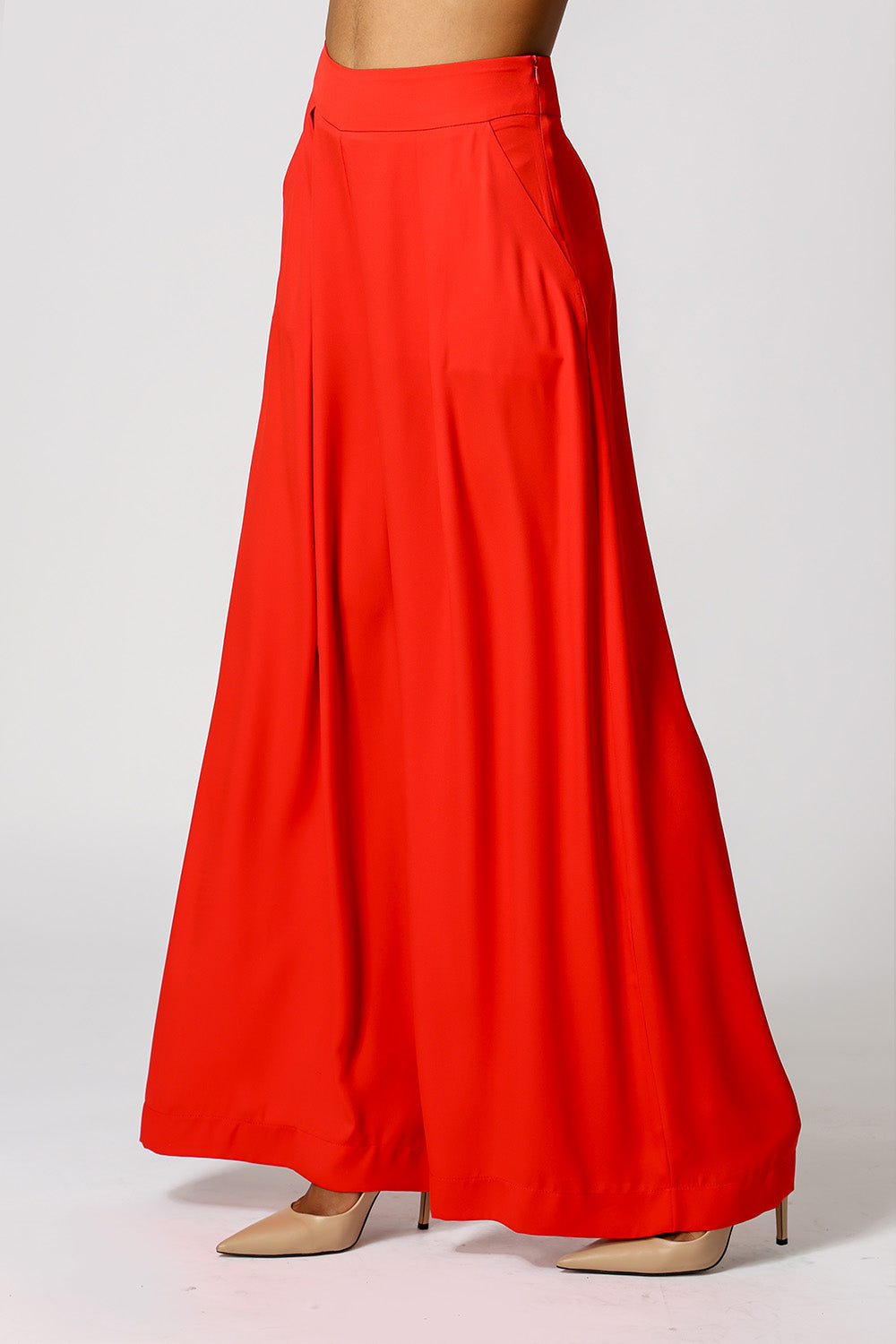 Calça Pantalona Com Prega Frontal - VERMELHO