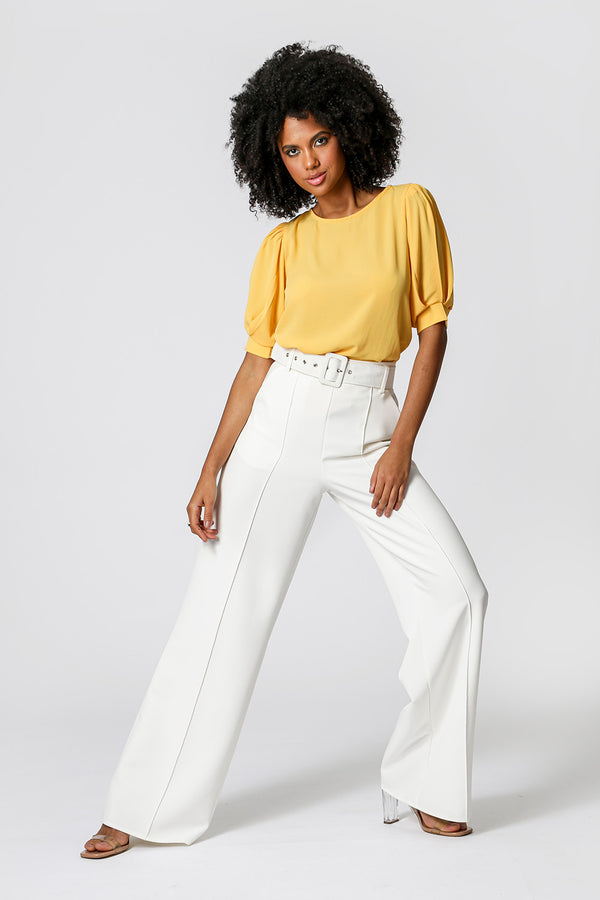 Blusa con mangas abullonadas - SOL