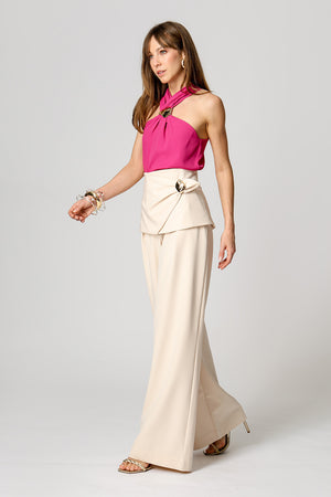 Blusa Com Fivela No Decote