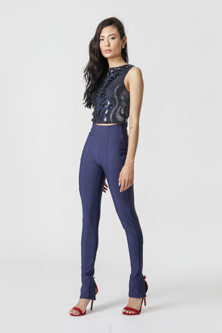 Blusa corta bordada - AZUL MARINO