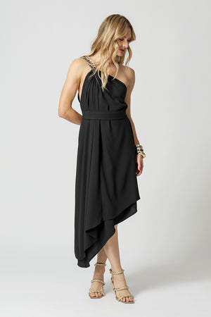 Vestido Assimétrico Ombro Corrente - PRETO