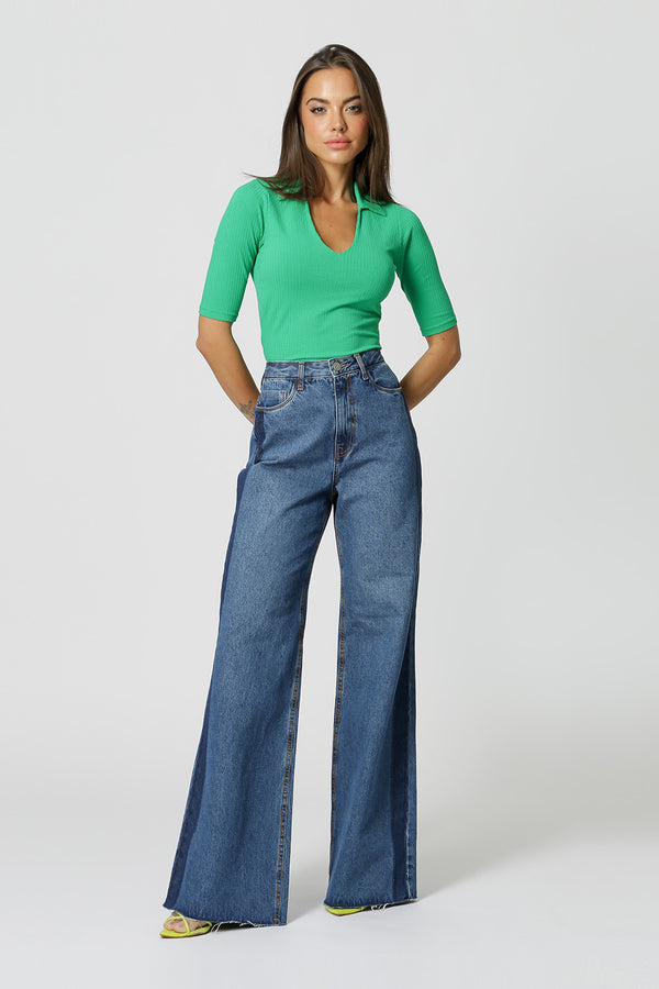 Blusa básica con cuello en V - FLAG 2