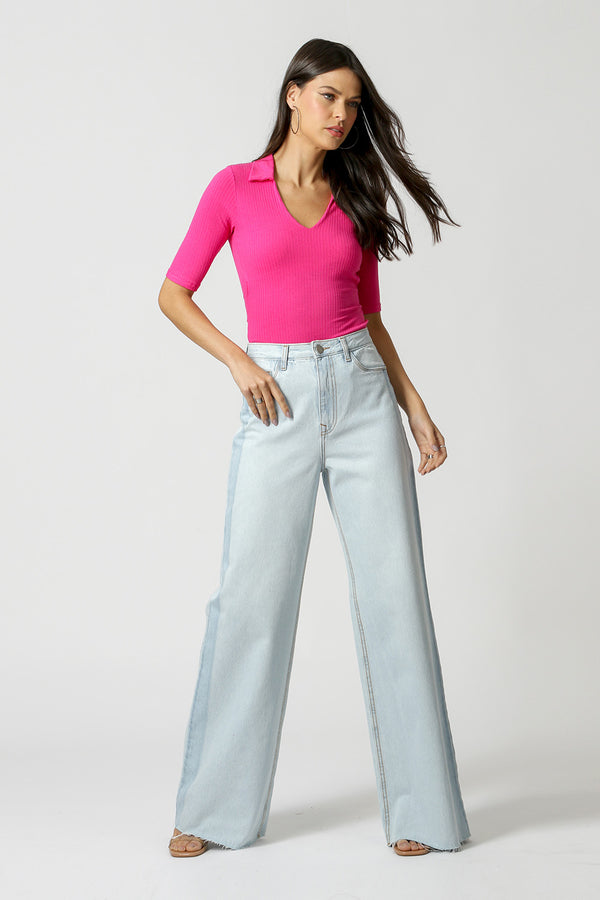 Blusa básica con cuello en V - ROSA 1