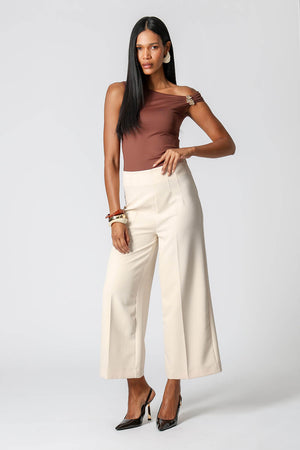 Blusa Decote Assimétrico Com Fivela - TABACO