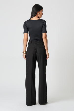 Blusa Decote Quadrado Malha Amni