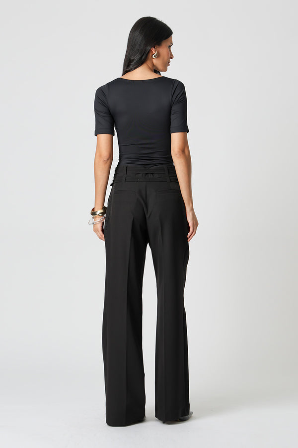 Blusa Decote Quadrado Malha Amni