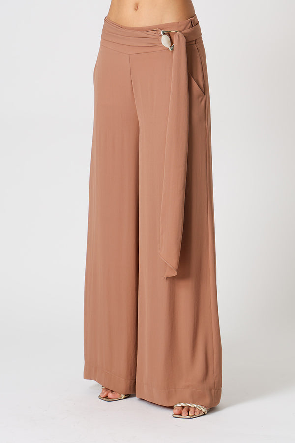 Calça Pantalona com Cinto Marmorizado - MARROM