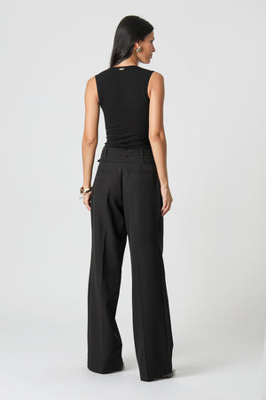 Regata Canelada Decote Quadrado