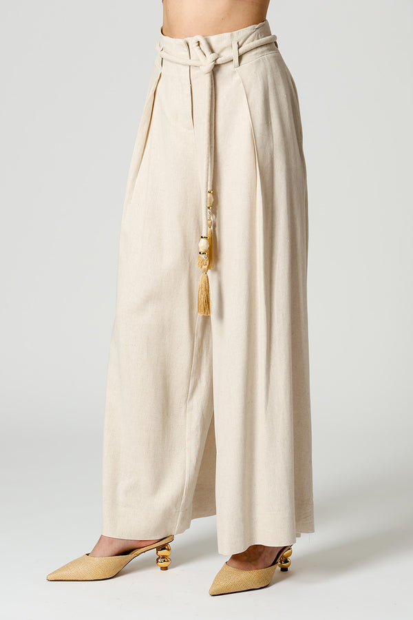 Calça Ampla Com Cinto De Cordão