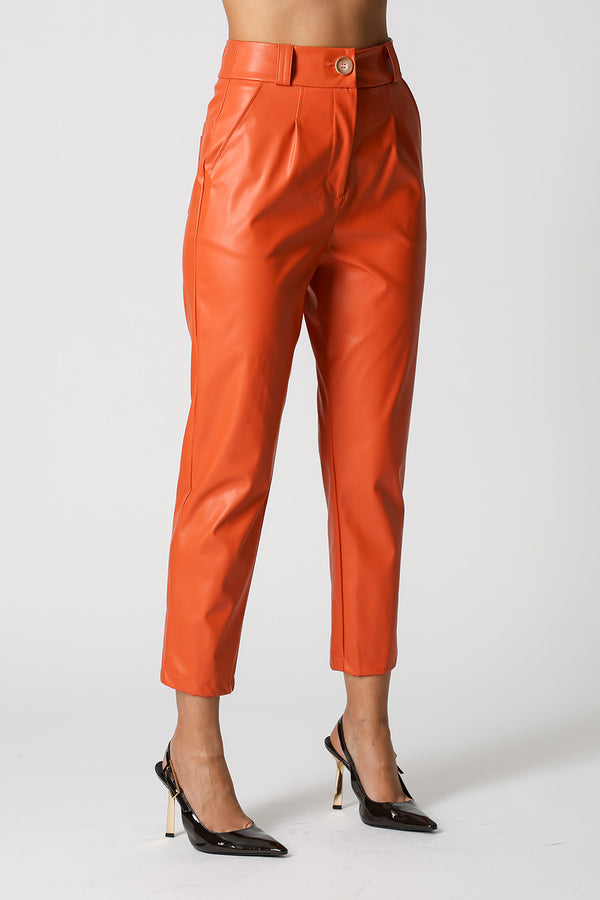 Calça Cenoura Em Couro Sintético